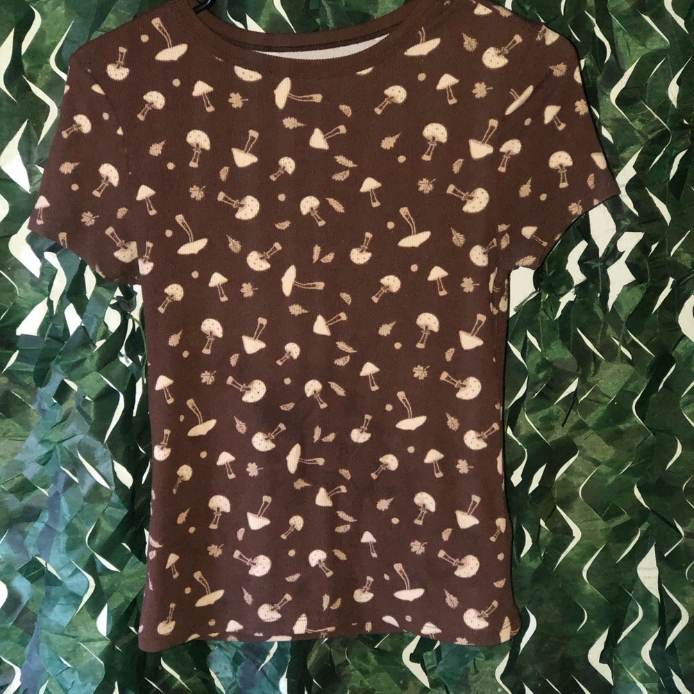 No Boundaries Brown Mushroom Print Top